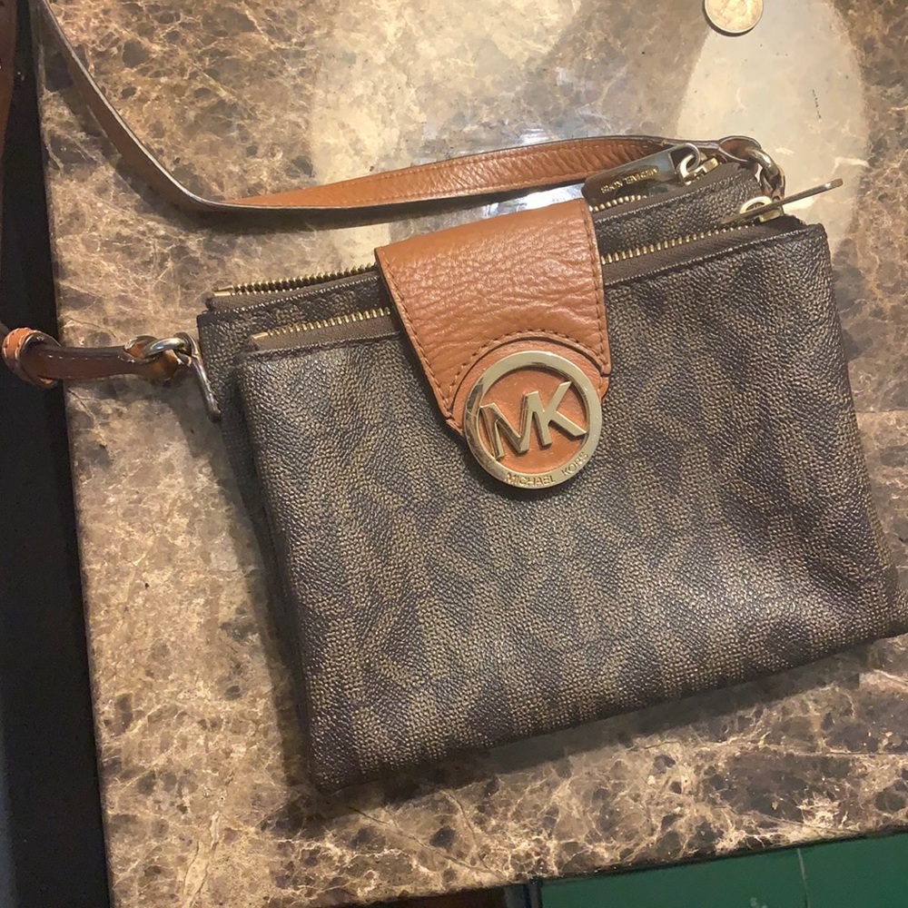 Michael kors purse